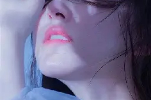 内娱开年地震！30岁网红司晓迪爆料睡遍顶流48小时反转封账号