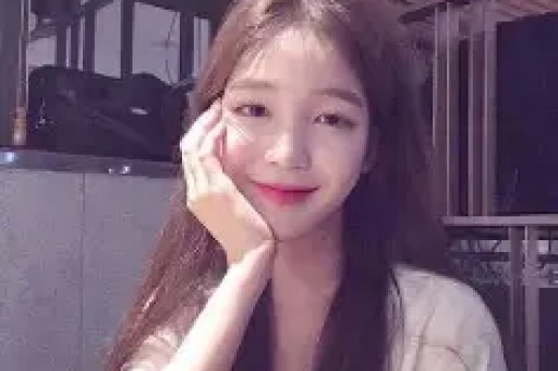 网红司晓迪凌晨发文自爆与多位男明星有染身材确实太好了！